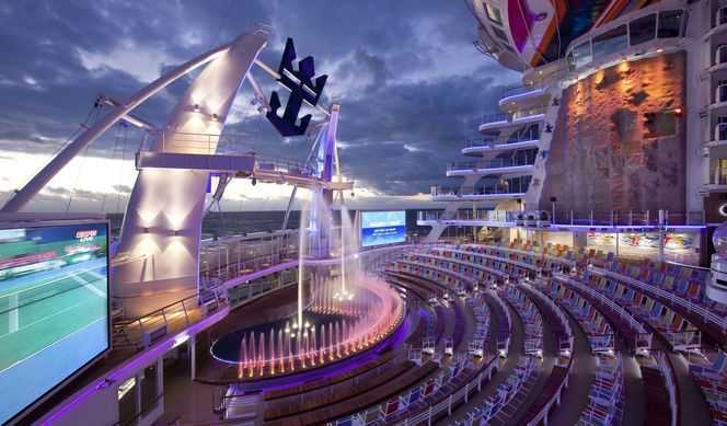 Allure of the Seas théâtre